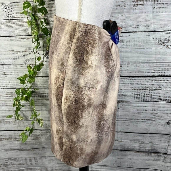 Catherine Skirt size 6 Brown Tan Faux Fur Pencil Knee Casual Career College Club - Picture 7 of 9